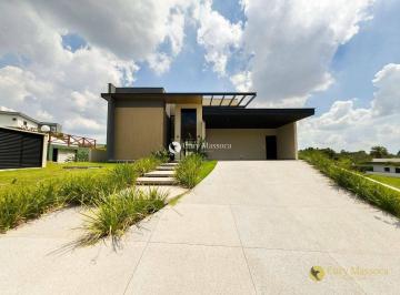 ca6a50887d9e76a613e6f3244cdd191d61d86975 · Casa Térrea Com 3 Suítes, Escritório, Área Gourmet Completa Junto a Uma Piscina Com Prainha E Redári