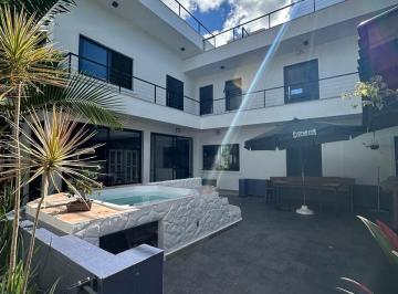 Casa · 274m² · 5 Quartos · 4 Vagas · Casa Padrão Em Garopaba, Campo Duna