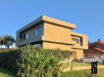 Casa · 232m² · 4 Quartos · Casa Em Garopaba No Ambrósio
