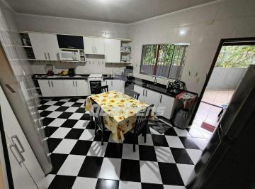 Casa · 119m² · 3 Quartos · 2 Vagas · Casa Em Jardim Pedroso