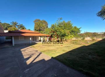 Casa · 240m² · 3 Quartos · 8 Vagas · Casa Residencial Para Aluguel Em Itaúna/mg (3 Quartos, 1 Suíte) | 240 m²