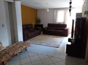 Casa · 200m² · 4 Quartos · 2 Vagas · Casa Com 4 Quartos Sendo 1 Suíte Disponível Para Venda No Bairro São Jorge Em Uberlândia Mg