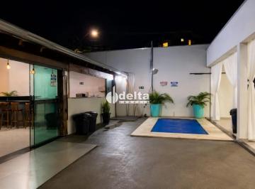 Casa · 250m² · 1 Quarto · 3 Vagas · Casa Com 1 Quartos Sendo 1 Suíte Disponível Para Venda No Bairro Tubalina Em Uberlândia - Mg