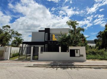 Casa · 270m² · 2 Quartos · 4 Vagas · Casa de Alto Padrão À Venda Em Mariscal – Bombinhas | 270 m², 2 Suítes E Terreno de 325 M²casa Alto