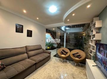 Casa · 287m² · 5 Quartos · 2 Vagas · Casa Com 5 Quartos Sendo 1 Suíte Disponível Para Venda No Bairro Tubalina Em Uberlândia - Mg