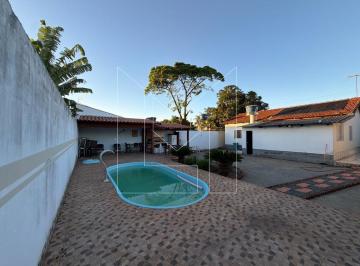 Casa · 200m² · 3 Quartos · 4 Vagas · Casa Para Venda Em Caldas Novas, Jardim Dos Turistas, 3 Dormitórios, 3 Suítes, 1 Banheiro, 4 Vagas