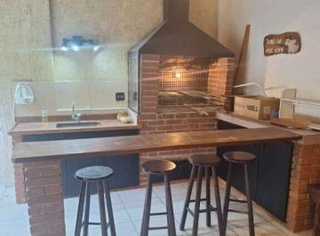 Casa · 180m² · 3 Quartos · 4 Vagas · Sobrado Com 3 Dormitórios À Venda, 180 m² por R$1.100.000 - Vila Floresta