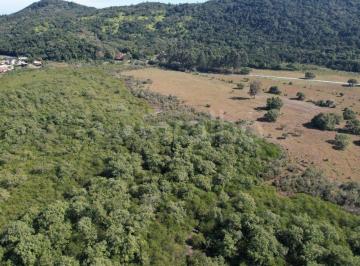 01 · Terreno de 340.000 m² No Bairro Sambaqui