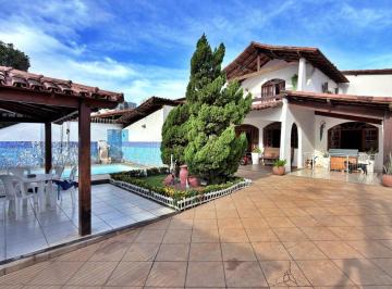 Casa · 413m² · 5 Quartos · 3 Vagas · Casa de 413 m², 5 Quartos, 3 Suítes À Venda Na Mata Da Praia