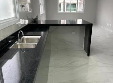 Casa · 200m² · 3 Quartos · 2 Vagas · Vendo Linda Casa Duplex 3 Dormitórios E Suíte No Boqueirão Em Santos