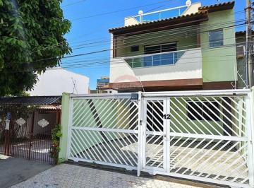 Casa · 225m² · 4 Quartos · 2 Vagas · À Venda: Casa Moderna Em Cabo Frio Com 4 Suítes E Amplo Terraço Com Sauna