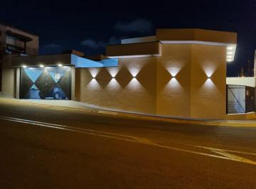 Foto 01 · Casa À Venda Em Bragança Paulista - Sp, No Bairro Quinta Dos Vinhedos: 3 Quartos, 1 Suíte, 139 m², 2 Va