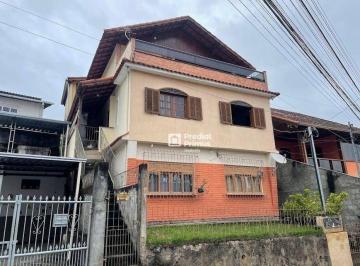 Casa · 87m² · 3 Quartos · Casa Em Prado, Nova Friburgo/rj de 87 m² 3 Quartos À Venda por R$550.000