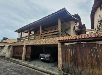 Casa · 313m² · 4 Quartos · 2 Vagas · Casa Em Largo Do Barradas, Niterói/rj de 313 m² 4 Quartos À Venda por R$1.200.000