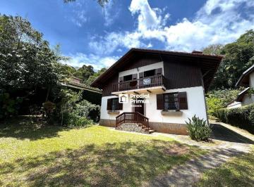 Casa · 170m² · 4 Quartos · 6 Vagas · Casa Em Sans Souci, Nova Friburgo/rj de 170 m² 4 Quartos À Venda por R$1.290.000