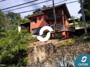 Casa · 370m² · 3 Quartos · 4 Vagas · Casa Em Mata Paca, Niterói/rj de 370 m² 3 Quartos À Venda por R$1.300.000ou Para Locação R$5.50