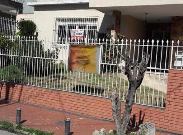 Casa · 402m² · 4 Quartos · 4 Vagas · Casa Em Zé Garoto, São Gonçalo/rj de 402 m² 4 Quartos À Venda por R$550.000