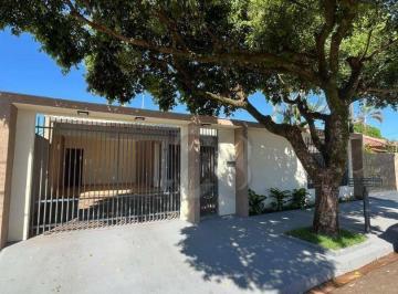 Casa · 200m² · 4 Quartos · 2 Vagas · Casa Em San Fernando, Londrina/pr de 200 m² 4 Quartos À Venda por R$859.000