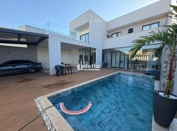 Casa · 300m² · 3 Quartos · 4 Vagas · Casa Com 3 Quartos Sendo 1 Suíte Disponível Para Venda No Bairro Novo Mundo Em Uberlândia - Mg