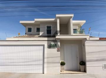 img0 · Casa a Venda No Pousada Dos Campos - R$1.950.000