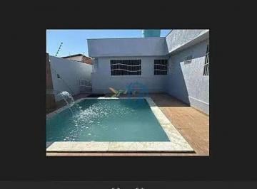 Casa · 260m² · 3 Quartos · Casa Espaçosa Com 3 Quartos E 2 Suítes À Venda Em Candelária – 260 m²