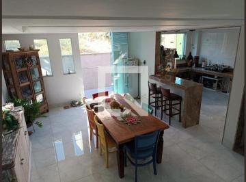 Casa · 250m² · 5 Quartos · 5 Vagas · Casa À Venda - Cabral, 5 Quartos, 250 m² - Contagem