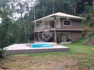 Rural · 166m² · 2 Quartos · 2 Vagas · Chácara Com Casa, Com Piscina, Com Churrasqueira a Dez Minutos de Guarapari