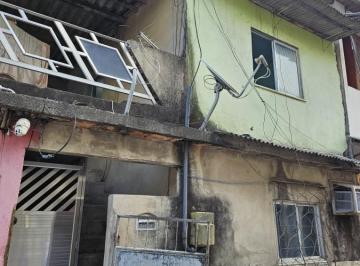 Casa · 50m² · 1 Quarto · Casa / Sobrado Para Venda Em Duque de Caxias, Jardim Vila Nova, 1 Dormitório, 1 Banheiro