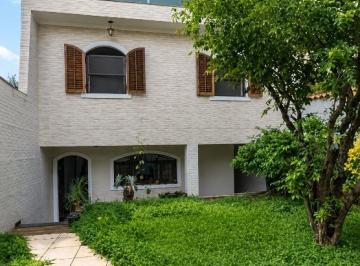 Casa · 240m² · 4 Quartos · 3 Vagas · Sobrado À Venda 4 Quartos 1 Suíte 3 Vagas Oratório - Santo André - Sp