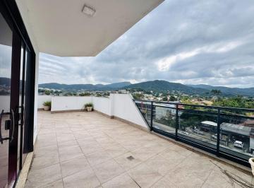 Apartamento · 120m² · 2 Quartos · 2 Vagas · Cobertura Em Itaipu, Niterói/rj de 120 m² 2 Quartos Para Locação R$3.000,00/mes