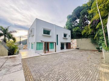 Casa · 260m² · 6 Quartos · 3 Vagas · Casa Em São Francisco, Niterói/rj de 260 m² 6 Quartos Para Locação R$7.000,00/mes