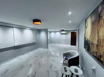 Apartamento · 210m² · 4 Quartos · 1 Vaga · Apartamento Em Centro, Nova Iguaçu/rj de 210 m² 4 Quartos À Venda por R$650.000