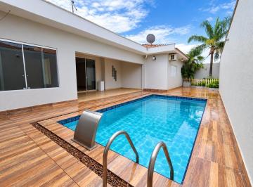 Casa · 250m² · 3 Quartos · 2 Vagas · Casa Em Icaray, Araçatuba/sp de 250 m² 3 Quartos À Venda por R$750.000