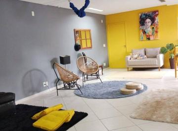 Casa · 270m² · 6 Quartos · 5 Vagas · Casa Em Vila Vianelo, Jundiaí/sp de 270 m² 6 Quartos À Venda por R$2.100.000