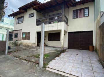 Casa · 300m² · 7 Quartos · 4 Vagas · Casa Em Praia Dos Amores, Balneário Camboriú/sc de 300 m² 7 Quartos À Venda por R$2.800.000