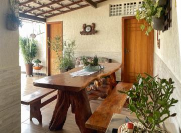 Casa · 254m² · 4 Quartos · Casa Em Praia Das Gaivotas, Vila Velha/es de 254 m² 4 Quartos À Venda por R$1.400.000