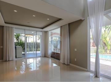 Casa · 349m² · 3 Quartos · 4 Vagas · Casa Em Botujuru, Mogi Das Cruzes/sp de 349 m² 3 Quartos À Venda por R$2.650.000