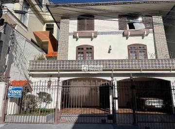 Casa · 303m² · 5 Quartos · 3 Vagas · Casa Em Braunes, Nova Friburgo/rj de 303 m² 5 Quartos À Venda por R$2.500.000