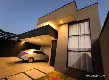 Casa · 220m² · 3 Quartos · 4 Vagas · Casa Em Ponte Alta (Gama), Brasília/df de 220 m² 3 Quartos À Venda por R$790.000
