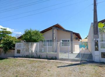 Casa · 75m² · 2 Quartos · 4 Vagas · Casa Em Quinta Dos Açorianos, Barra Velha/sc de 75 m² 2 Quartos À Venda por R$750.000