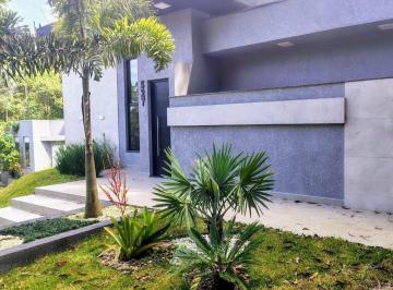 Casa · 216m² · 3 Quartos · 5 Vagas · Casa Em Recanto Suíço, Vargem Grande Paulista/sp de 216 m² 3 Quartos À Venda por R$1.500.000ou P