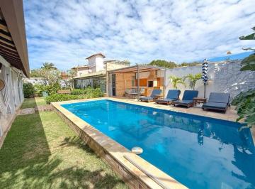 Casa · 300m² · 5 Quartos · 2 Vagas · Casa Em Bosque de Geribá, Armação Dos Búzios/rj de 300 m² 5 Quartos À Venda por R$2.290.000