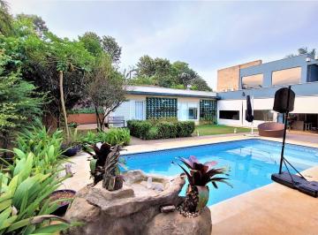 Casa · 460m² · 5 Quartos · 6 Vagas · Casa Em Jardim Passárgada I, Cotia/sp de 460 m² 5 Quartos À Venda por R$2.700.000