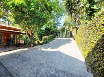 Casa · 400m² · 3 Quartos · 6 Vagas · Casa Em Jardim Mediterrâneo, Cotia/sp de 400 m² 3 Quartos À Venda por R$2.500.000