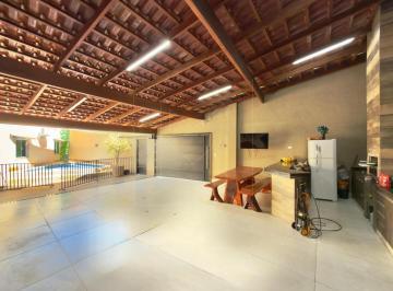 Casa · 200m² · 3 Quartos · 2 Vagas · Casa Para Venda Em Caldas Novas, Nova Vila, 3 Dormitórios, 2 Suítes, 3 Banheiros, 2 Vagas
