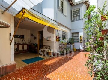 Casa · 100m² · 3 Quartos · 2 Vagas · Casa Á Venda Em Moema Com 100 m², 3 Quartos Sendo 1 Suíte, 2 Vagas.