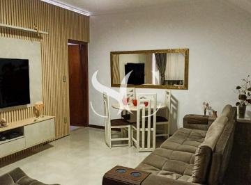 Casa · 93m² · 3 Quartos · 2 Vagas · Vende - Se Casa Sobreposta Baixa No Jardim Independência Em São Vicente.