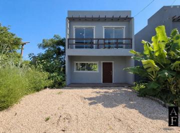 Casa · 155m² · 3 Quartos · 2 Vagas · Casa Em Ibiraquera Com Vista Pra Lagoa, Imbituba/sc