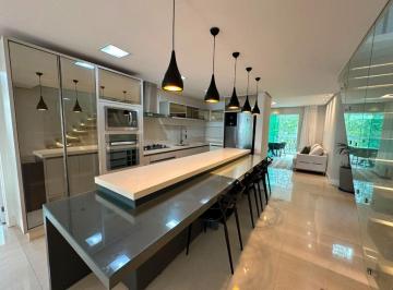 Apartamento · 296m² · 5 Quartos · 4 Vagas · Cobertura Em Cabeçudas, Itajaí/sc de 296 m² 5 Quartos Para Locação R$25.000,00/mes