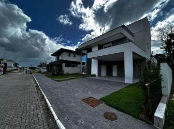 Casa · 280m² · 3 Quartos · 4 Vagas · Casa Em Ratones, Florianópolis/sc de 280 m² 3 Quartos À Venda por R$2.890.000